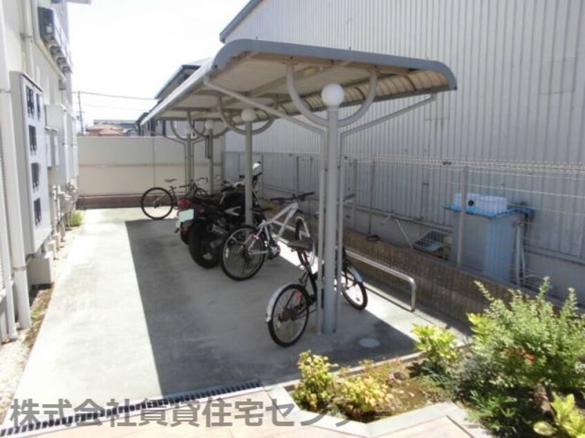  南海本線/和歌山市駅 バス16分西浜下車:停歩7分 2階 築13年