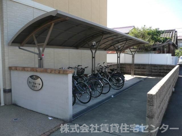  南海本線/和歌山市駅 バス15分水軒口下車:停歩4分 1階 築15年