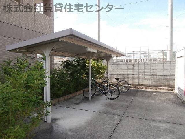  和歌山線/岩出駅 バス18分川尻下車:停歩9分 1階 築14年