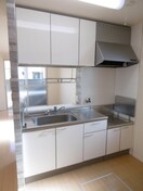  阪和線・羽衣線/紀伊駅 バス13分根来西下車:停歩10分 1階 築15年