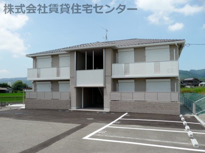  阪和線・羽衣線/紀伊駅 バス13分根来西下車:停歩10分 1階 築15年