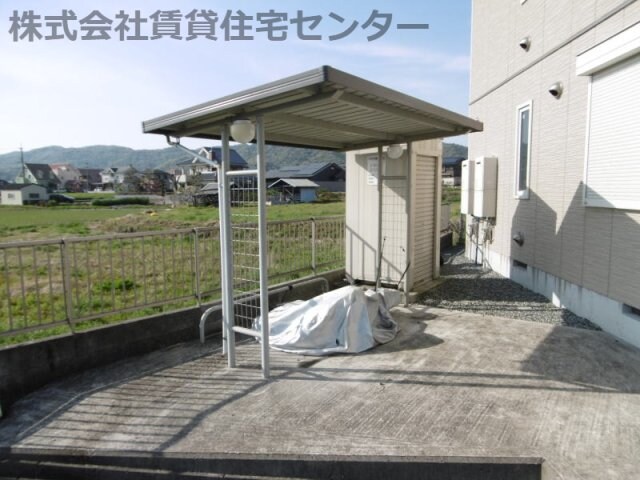  阪和線・羽衣線/紀伊駅 バス13分根来西下車:停歩10分 1階 築15年