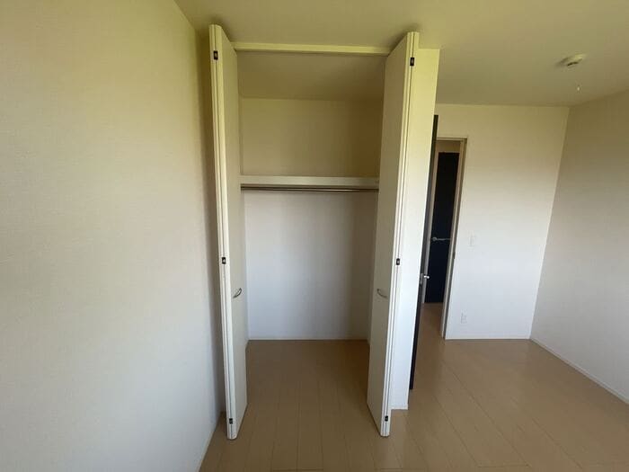  阪和線・羽衣線/和歌山駅 バス11分南中島下車:停歩6分 2階 築13年