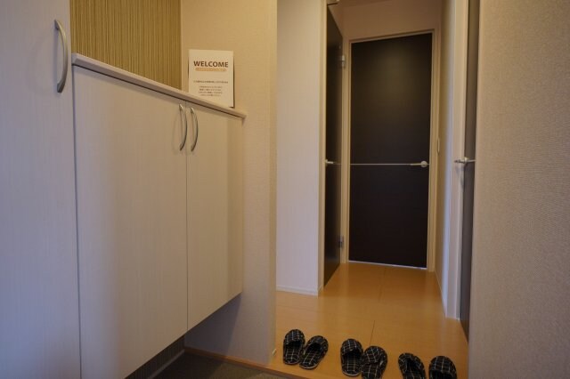  阪和線・羽衣線/和歌山駅 バス11分南中島下車:停歩6分 2階 築13年