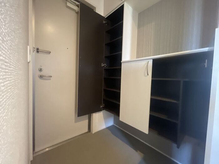  阪和線・羽衣線/和歌山駅 バス11分南中島下車:停歩6分 2階 築13年