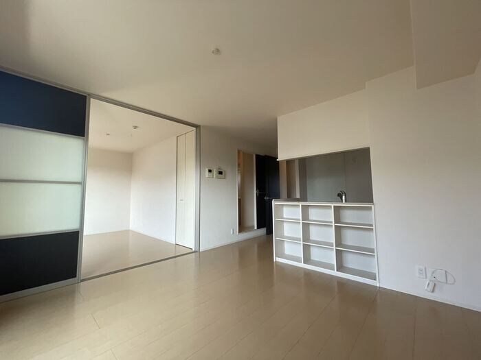  阪和線・羽衣線/和歌山駅 バス11分南中島下車:停歩6分 2階 築13年