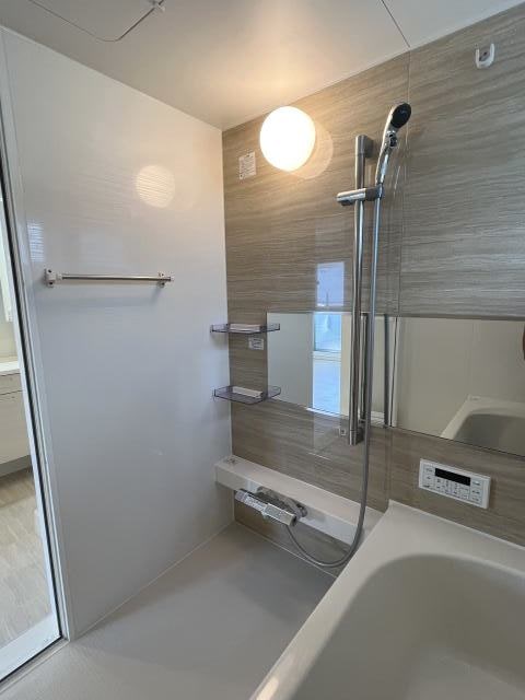  阪和線・羽衣線/和歌山駅 徒歩20分 2階 築2年