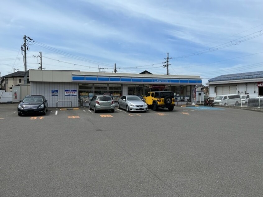 ローソン 和歌山梅原店様(コンビニ)まで335m 南海本線/和歌山大学前駅 バス10分貴志下車:停歩1分 3階 築5年