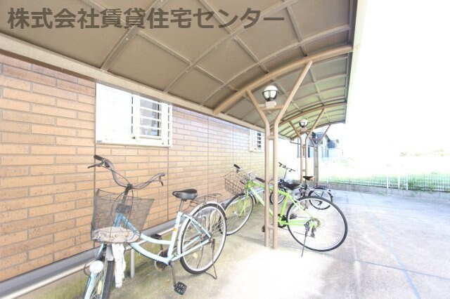  阪和線・羽衣線/紀伊駅 バス10分山村下車:停歩8分 2階 築16年