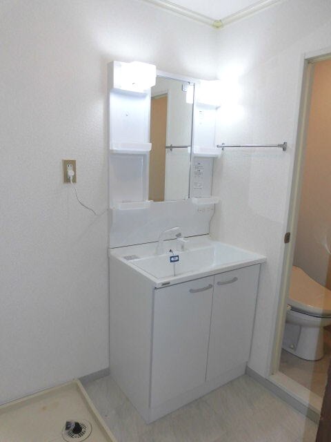  阪和線・羽衣線/紀伊中ノ島駅 徒歩30分 2階 築36年