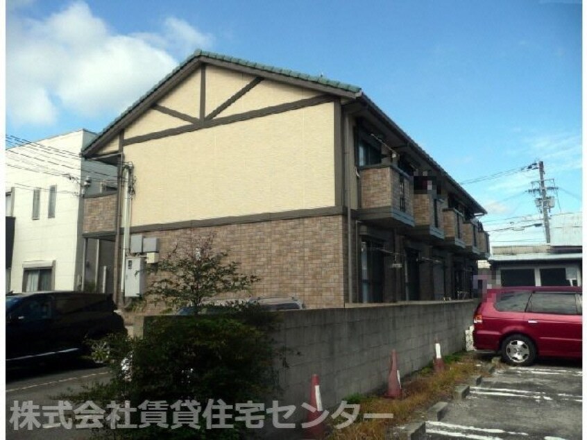  阪和線・羽衣線/和歌山駅 バス10分雄松町三丁目下車:停歩5分 1階 築19年