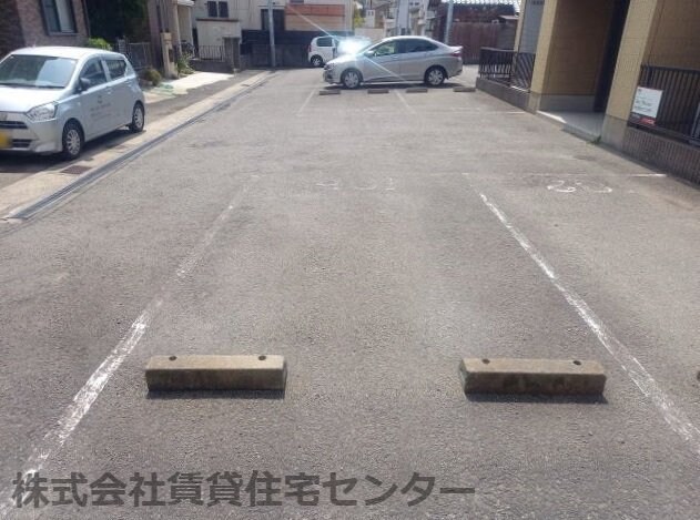  南海本線/和歌山市駅 バス20分高松下車:停歩5分 1階 築25年