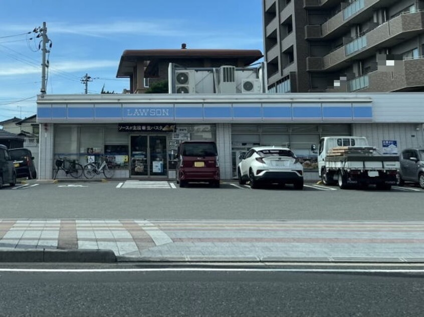 ローソン 和歌山西高松一丁目店様(コンビニ)まで651m 南海本線/和歌山市駅 バス20分高松下車:停歩5分 1階 築25年