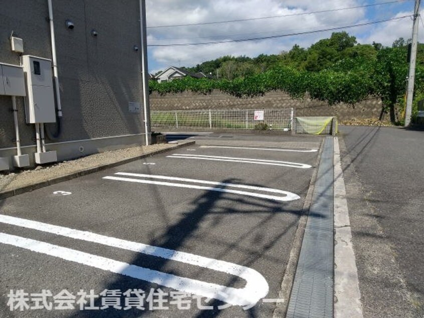  和歌山線/紀伊山田駅 徒歩13分 1階 築21年