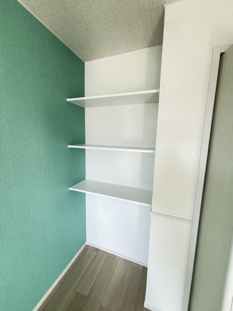  阪和線・羽衣線/紀伊駅 バス9分山村（和歌山県）下車:停歩6分 1階 1年未満