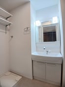  阪和線・羽衣線/紀伊駅 バス9分山村（和歌山県）下車:停歩6分 1階 1年未満