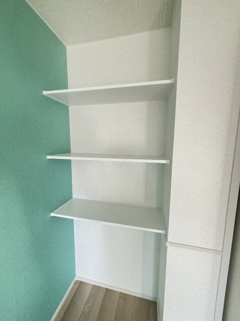  阪和線・羽衣線/紀伊駅 バス9分山村（和歌山県）下車:停歩6分 1階 1年未満