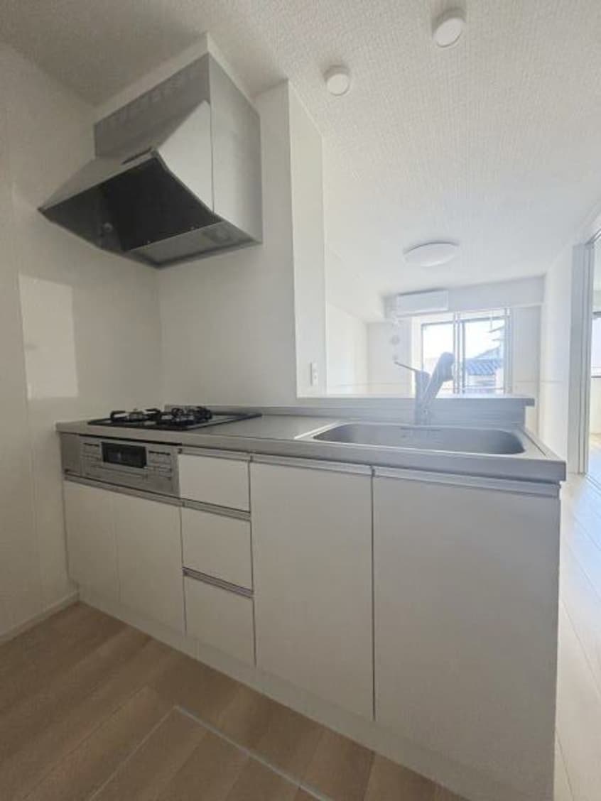  阪和線・羽衣線/紀伊駅 バス9分山村（和歌山県）下車:停歩6分 1階 1年未満