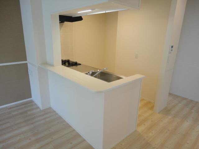  和歌山線/田井ノ瀬駅 徒歩27分 1階 築9年