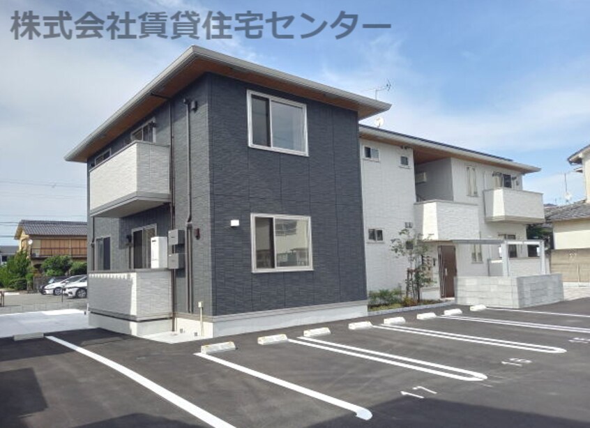  南海本線/和歌山市駅 バス11分花王橋下車:停歩5分 2階 築1年