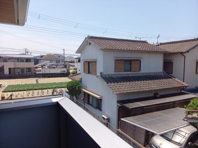  南海本線/和歌山市駅 バス11分花王橋下車:停歩5分 2階 築1年