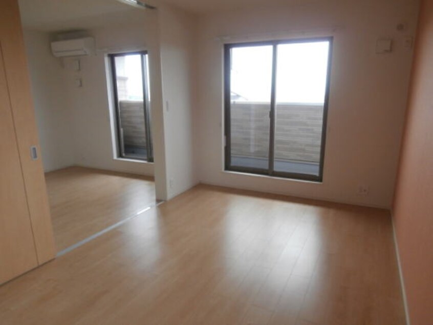 同仕様 リバー・フォールド