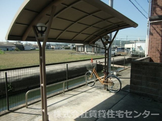  パイン テイル　Ｃ棟