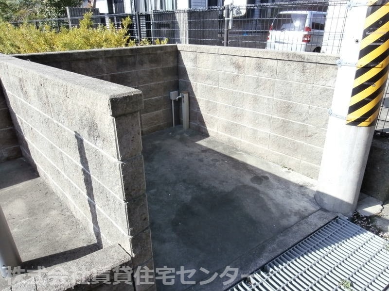  パイン テイル　Ｃ棟