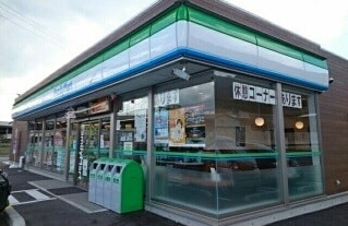 ファミリーマート 有田川水尻店様(コンビニ)まで396m きのくに線・紀勢本線/藤並駅 徒歩4分 2階 築11年