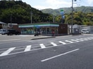 ファミリーマート 海南重根店様(コンビニ)まで2017m きのくに線・紀勢本線/海南駅 バス15分市営住宅前下車:停歩1分 2階 築10年
