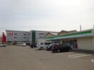 ファミリーマート 和歌山宇須店様(コンビニ)まで572m 和歌山線/和歌山駅 バス15分和歌川大橋下車:停歩3分 1階 築14年