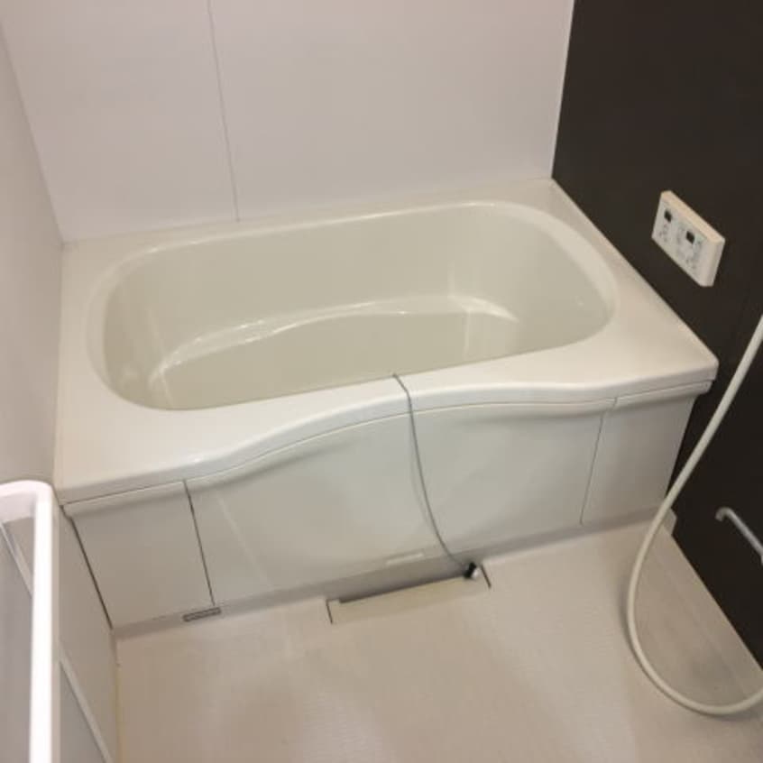  阪和線・羽衣線/和歌山駅 バス24分南宇須下車:停歩4分 1階 築9年