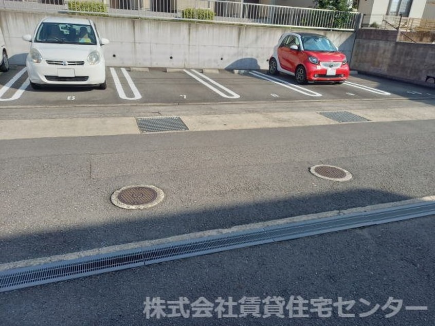  阪和線・羽衣線/和歌山駅 バス24分南宇須下車:停歩4分 1階 築9年