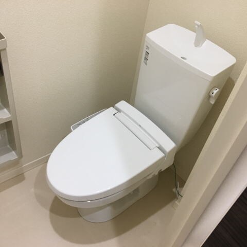  阪和線・羽衣線/和歌山駅 バス24分南宇須下車:停歩4分 1階 築9年