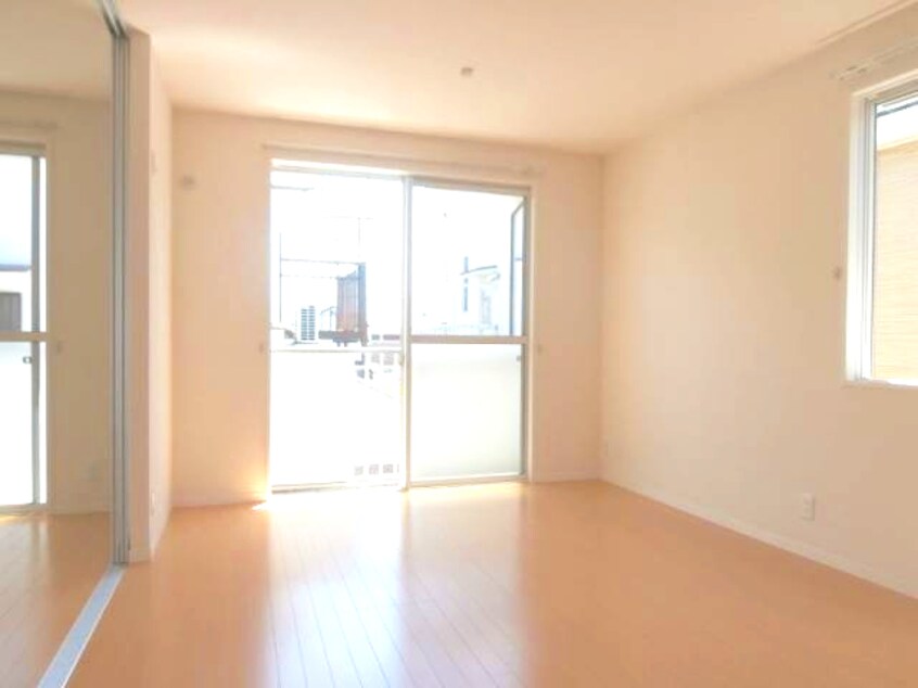  シャーメゾン有本