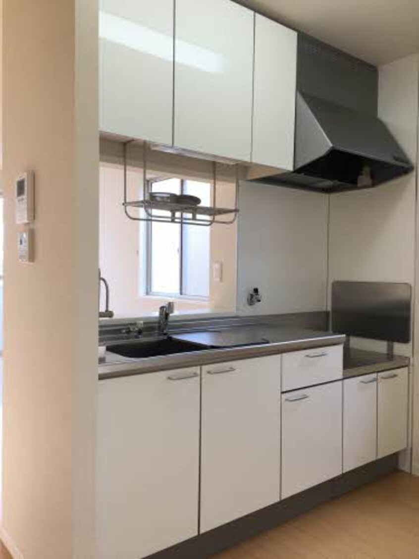  シャーメゾン有本