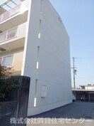 マンション財の外観