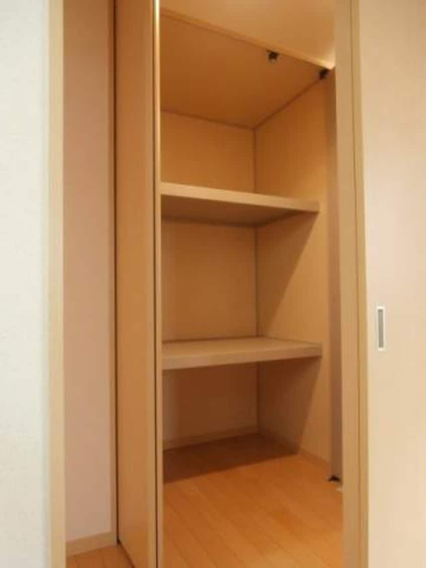  シャーメゾン秋月