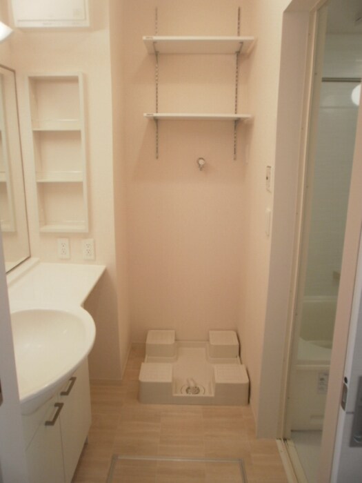  きのくに線・紀勢本線/紀三井寺駅 バス5分布引南下車:停歩11分 1階 築11年