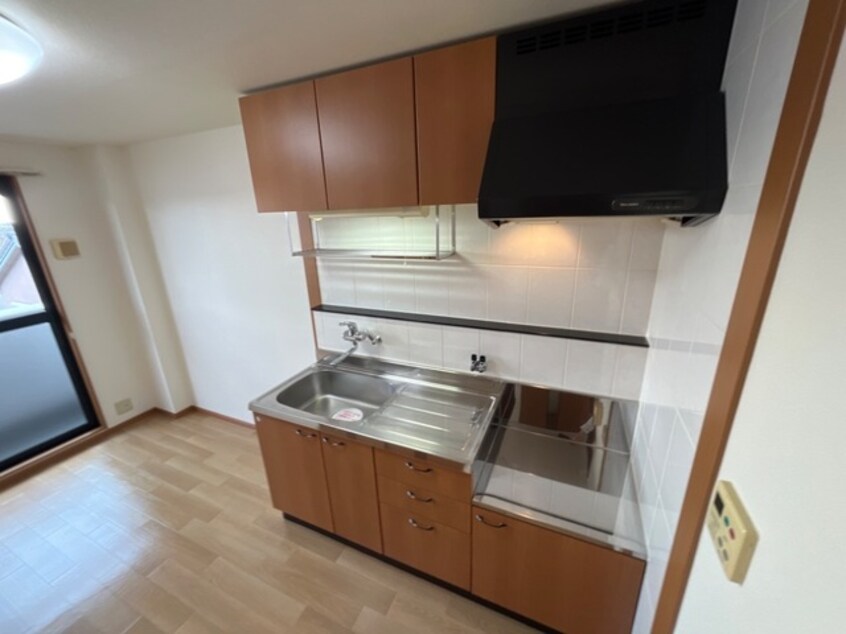  コムス・エルアール