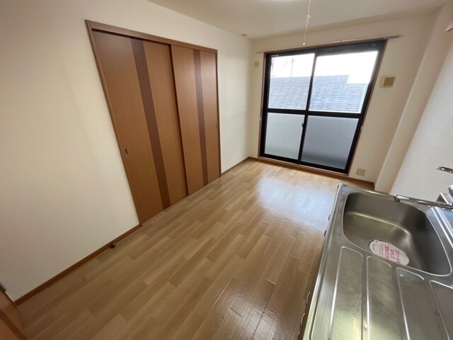  コムス・エルアール