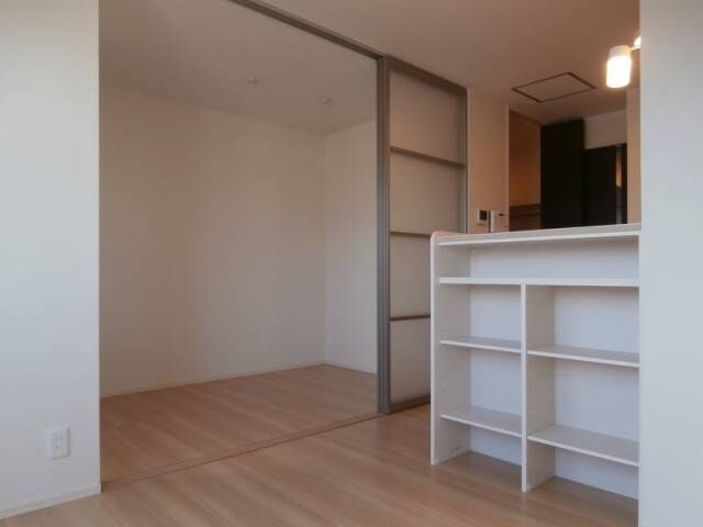  ファミール中之島