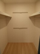 ファミール中之島