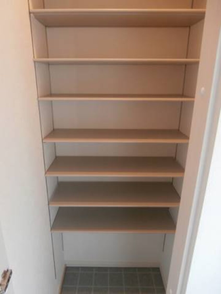  ファミール中之島