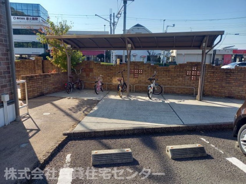  阪和線・羽衣線/和歌山駅 バス30分浜の宮下車:停歩2分 2階 築21年