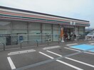セブンイレブン 広川町広店様(コンビニ)まで505m レスポワールⅠ