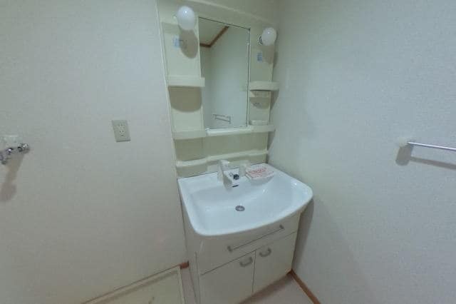 同仕様 きのくに線・紀勢本線/紀三井寺駅 徒歩15分 3階 築21年