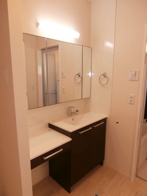  アネックス日前