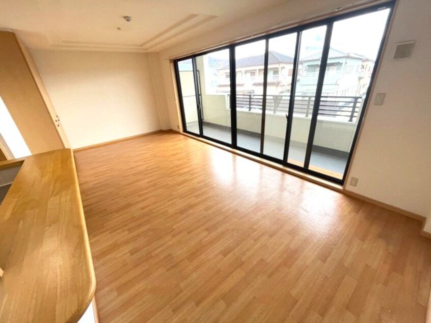  モア・フレーブ