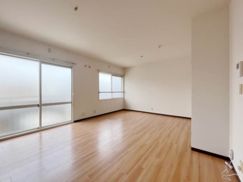  南海本線/和歌山市駅 バス20分秋葉山下車:停歩5分 2階 築33年